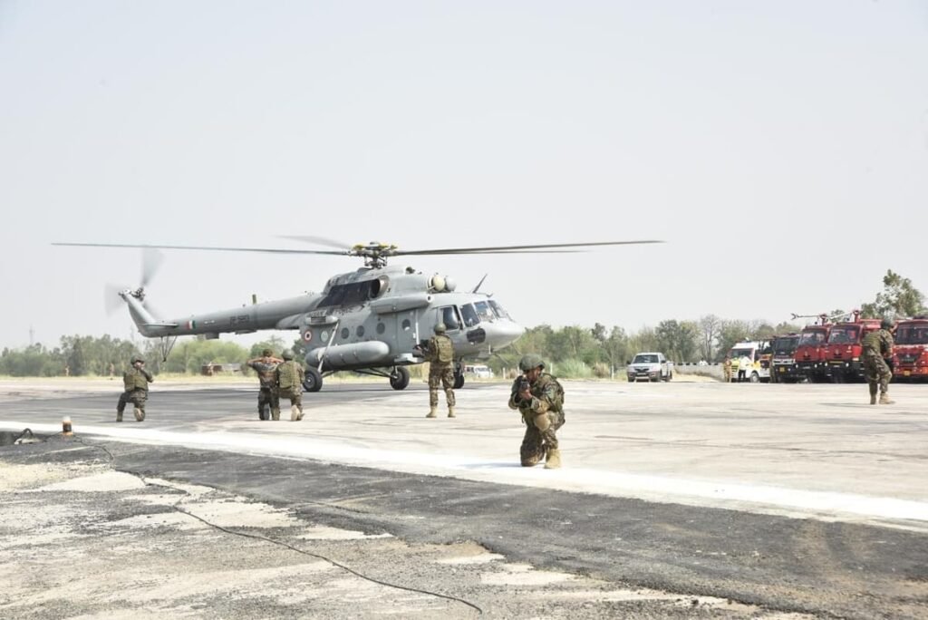 IAF Tests Combat Readiness with Day-Night Drill on Purvanchal Expressway