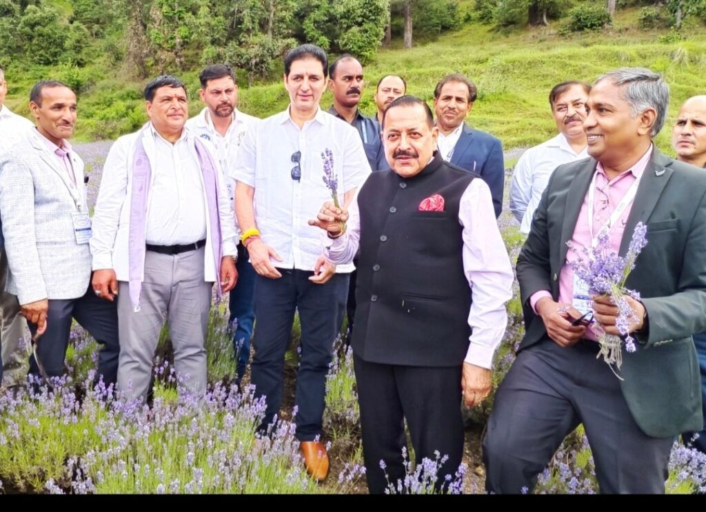 Union Minister Dr. Jitendra Singh Inaugurates 4th Lavender Festival at Bhaderwah