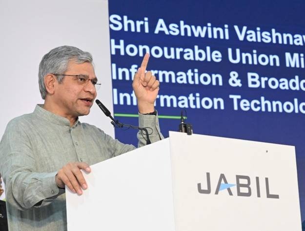 Ashwini Vaishnaw Inaugurates Jabil’s AI Systems Plant and Data Center Hub in Pune