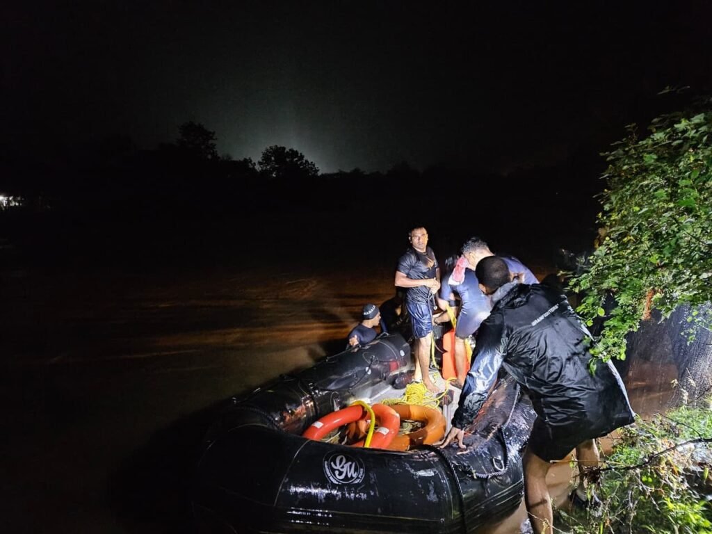 Indian Coast Guard Rescues 170 People Amid Massive Flooding Across Gujarat and Daman Region