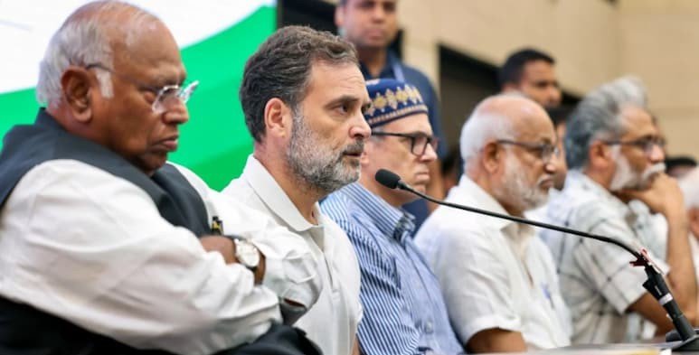 Rahul Gandhi Demands Inquiry Into ECINET Form 6 Alteration, Asks Who Sanctioned Tech Vendor Changes